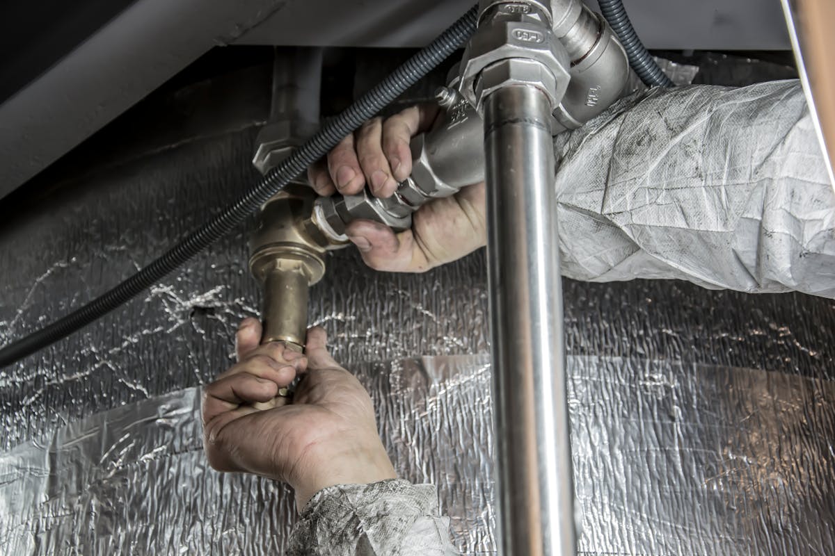Emergency Plumber Cost London 2026: Call-Out Fees, Hourly Rates & What to Expect