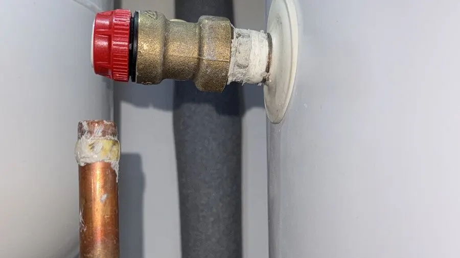 Unvented Cylinder D1 and D2 Pipework: Sizes and Rules